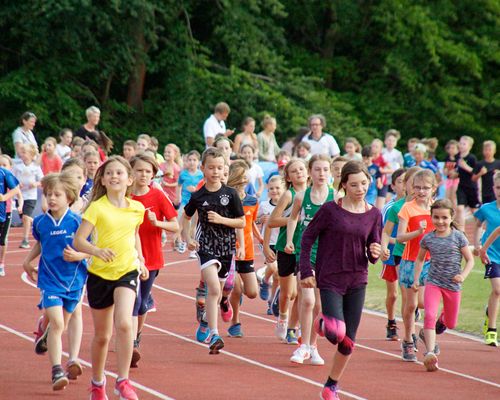 "Kinder sind laufend unterwegs" - Pliezhausen, 12. Mai 2018