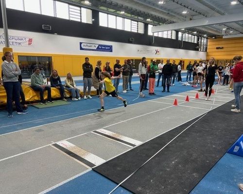 Teilnehmerrekord beim Mehrfachsprung-Cup